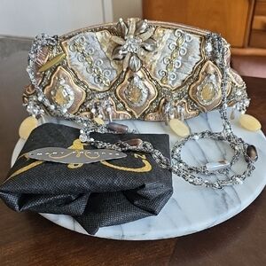 Mary Frances Beaded Clutch With Chain And And Dust Bag 🌟